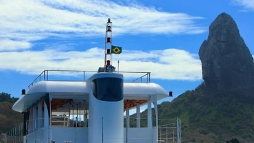 Passeio de Barco Tradicional - Catamarã